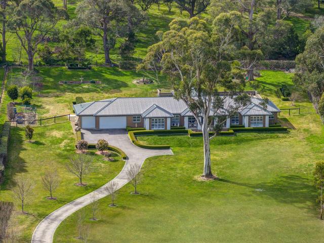 4 Edward Riley Drive, NSW 2576