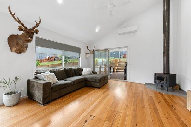 4 Warfe Drive, VIC 3909