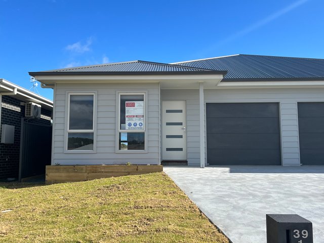 1/39 Bonneville Boulevard, NSW 2580