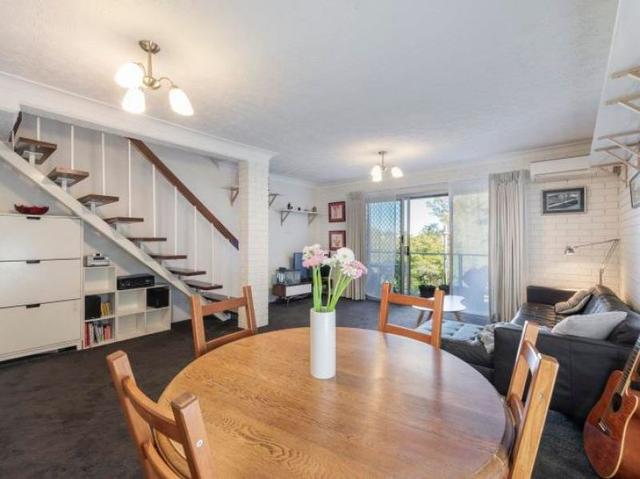 1/57 Nesca Parade, NSW 2300