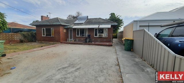 12 Gilroy Street, WA 6105