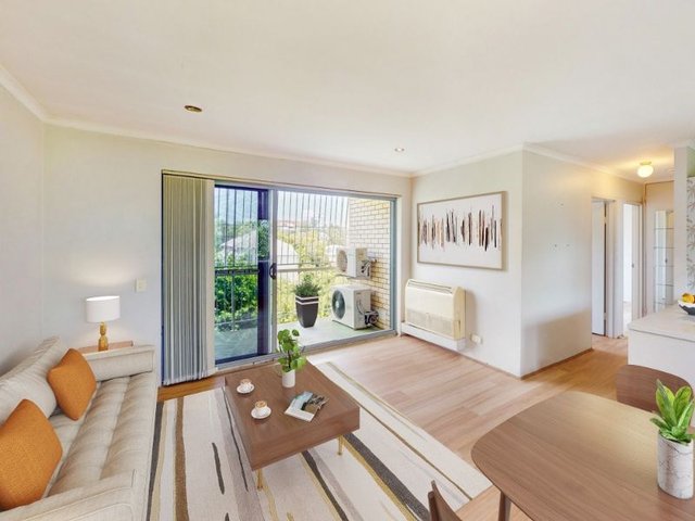 10/15 Wambool Street, QLD 4171