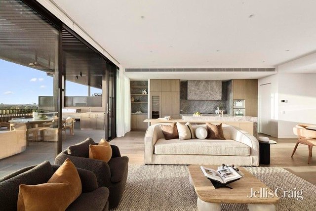 807/550 Epsom Road, VIC 3031