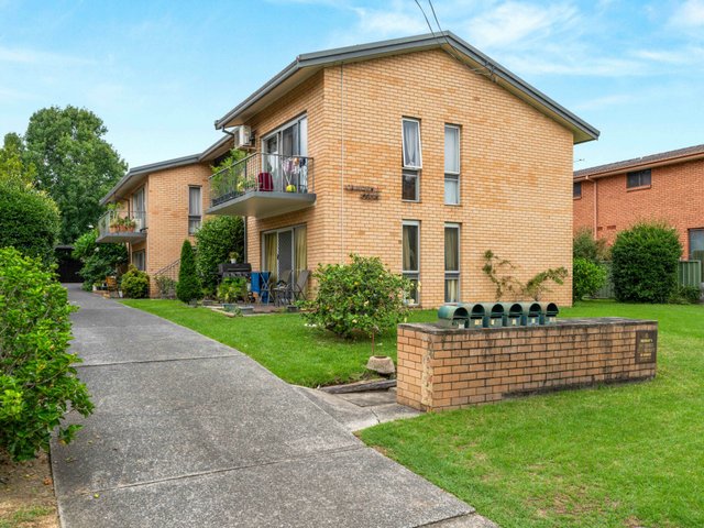 Unit 4/4 Campbell Place, NSW 2541