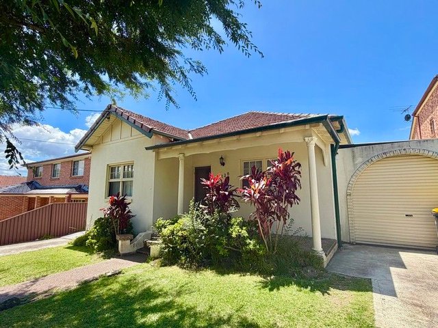 138 Gloucester Rd, NSW 2220