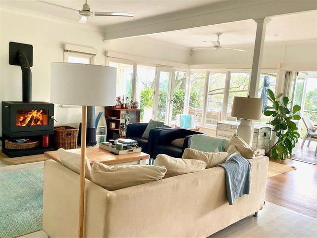 8 Hilltop Rd, NSW 2107