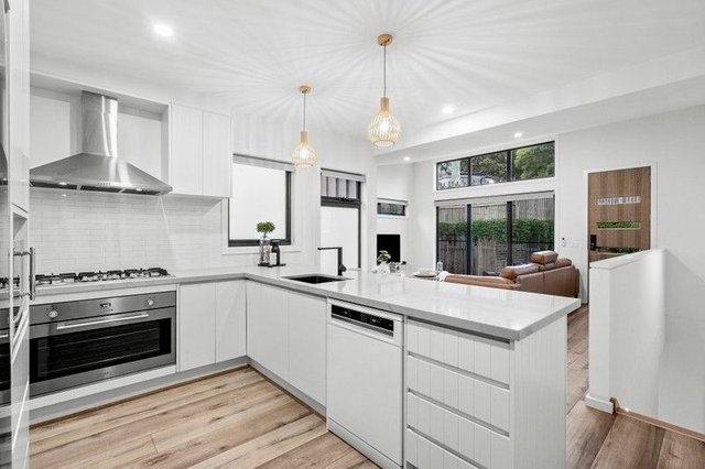 1/82 Thacker Street, VIC 3226