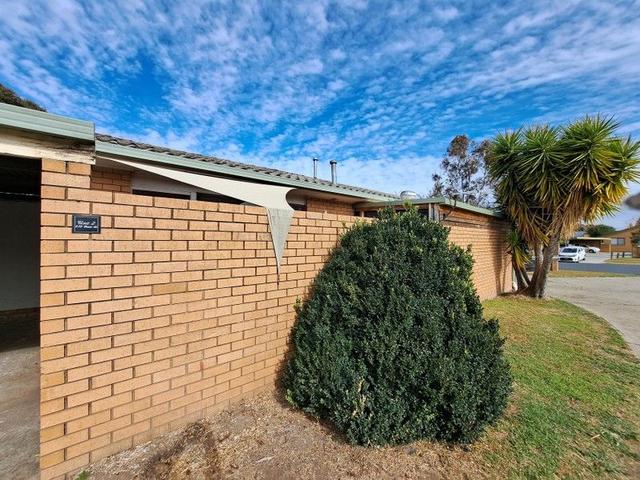 2/610 Prune  St, NSW 2641