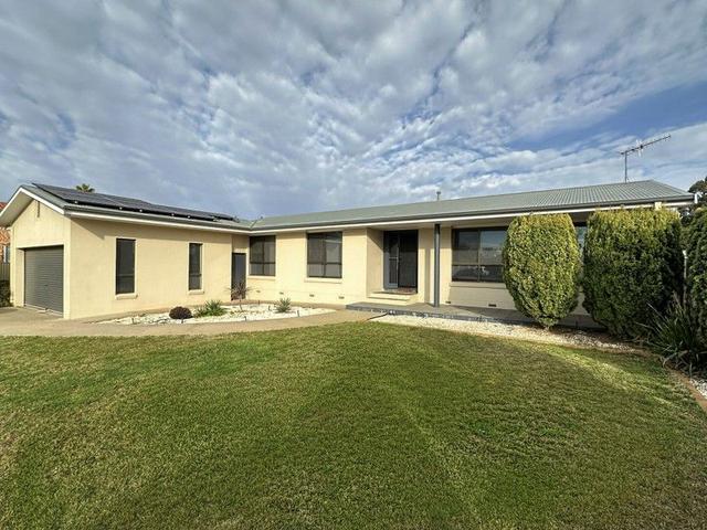 22 Clifton Boulevard, NSW 2680