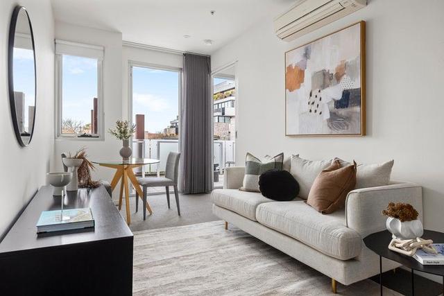204/33 James Street, VIC 3181