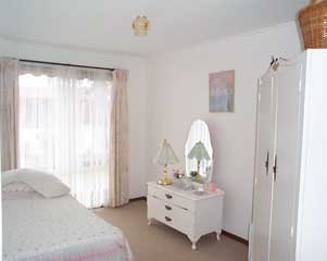 Bed 3 (2003-07-11)
