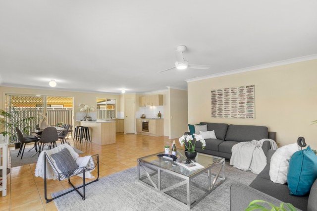 4 Nique Court, QLD 4020