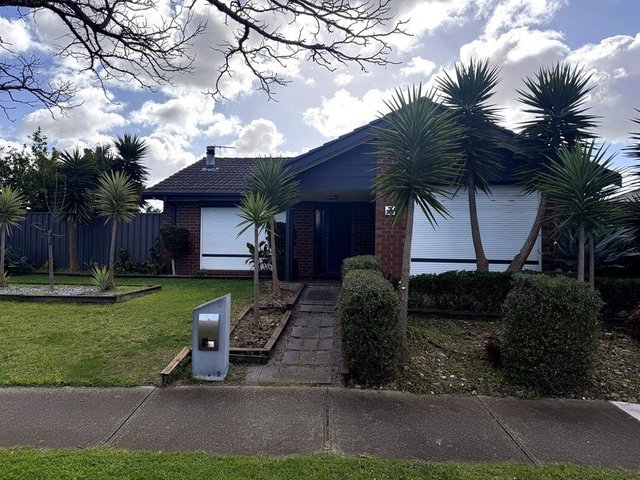 32 Aitken Drive, VIC 3037