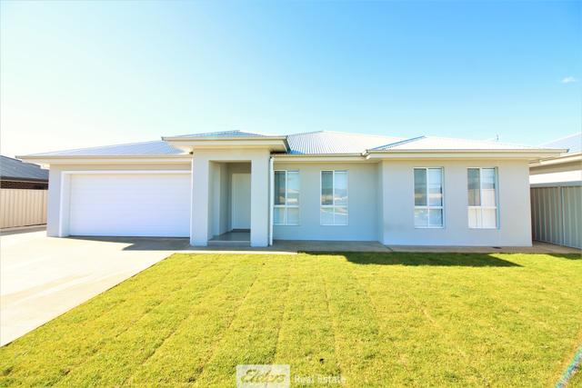 4 Lanza Grove, NSW 2680