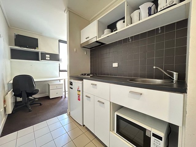 112/127 Leicester, VIC 3053
