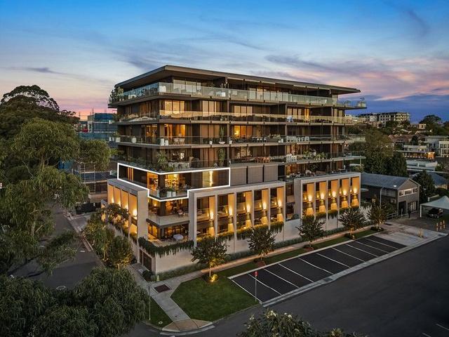 305/63 Masons Parade, NSW 2250