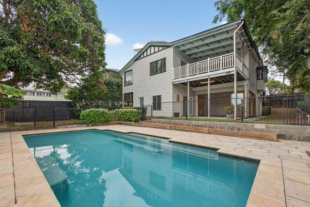 1587 Sandgate Road, QLD 4012