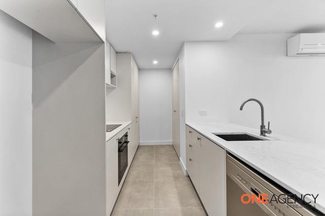 1016/220 Melrose Drive, ACT 2606
