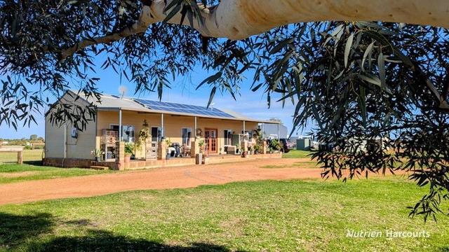 22 Sandringham Road (Muckenburra), WA 6503