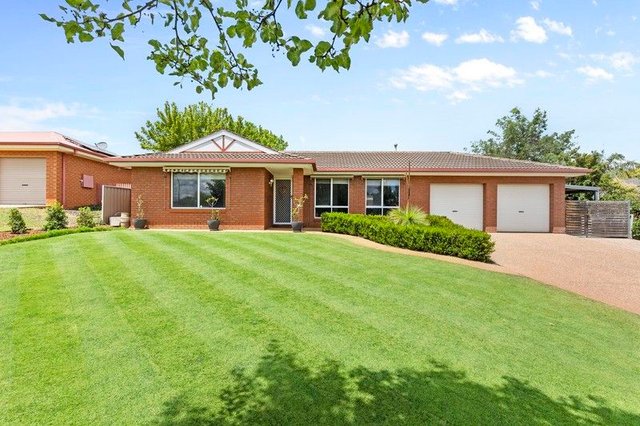 32 Bourkelands Drive, NSW 2650