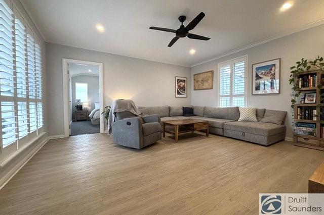 2 Elbury  Court, WA 6026