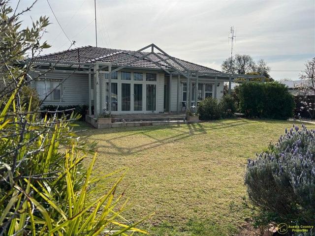 33 Cobram Street, NSW 2712