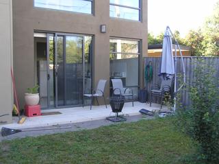 Courtyard (2011-03-04)