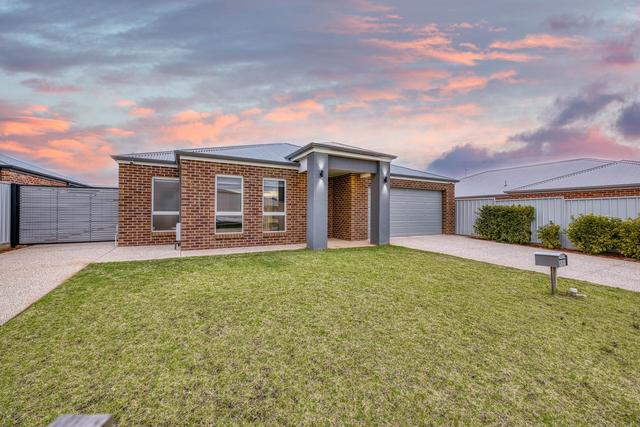 52 Verdi Boulevard, VIC 3498
