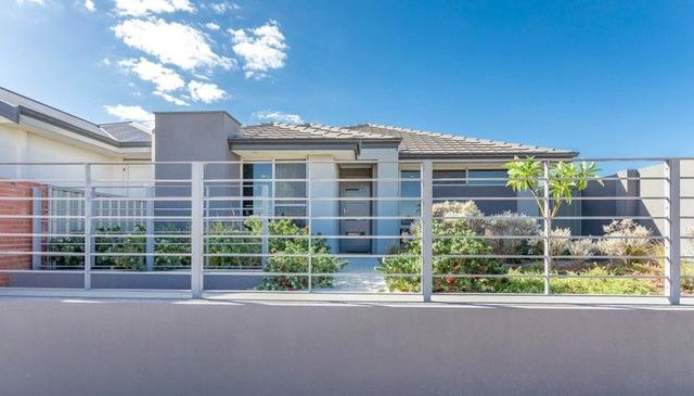 14 Laxus Lane, WA 6122