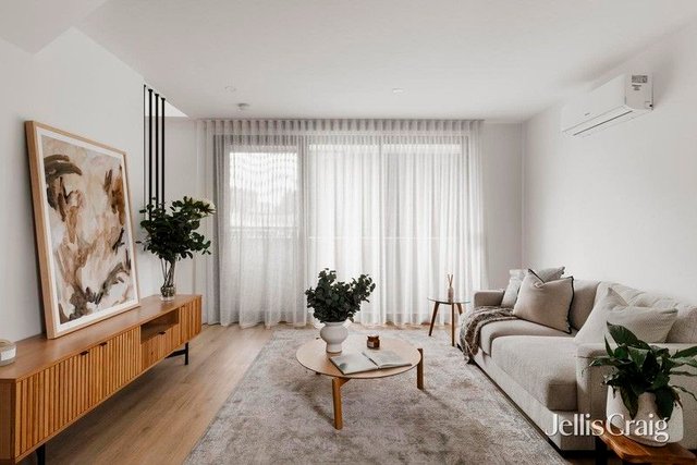 2/62 Albert Street, VIC 3011