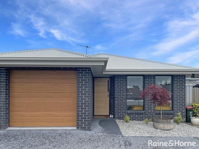 2/11 Dulcie Court, TAS 7019