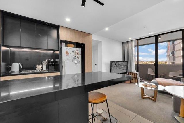 1006/19 Deshon Street, QLD 4102