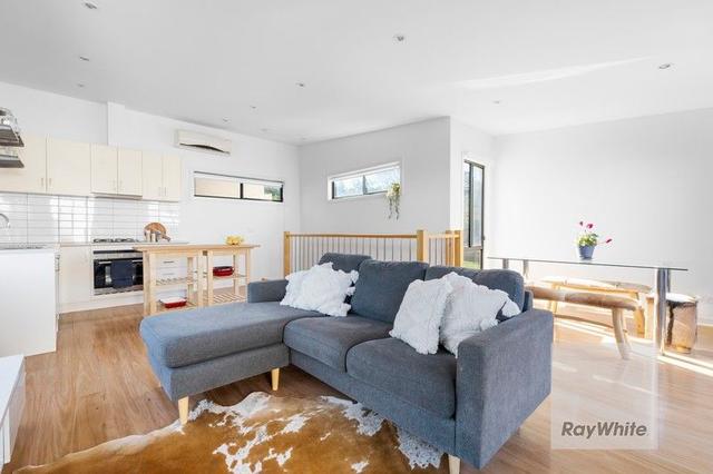 2/6 Miranda Road, VIC 3073