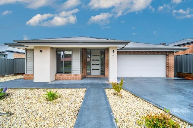 43 Mistletoe Street, VIC 3555