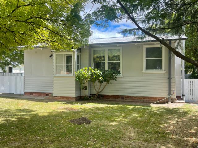 21 Queen Street, NSW 2799