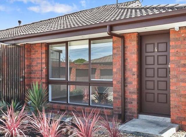 4/10 Barkly Street, VIC 3134