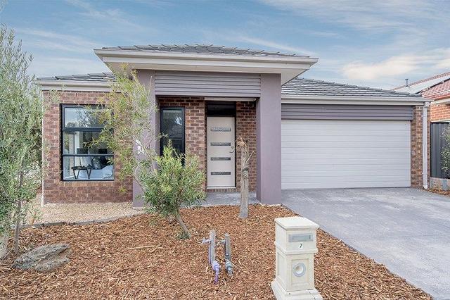 7 Pearce Way, VIC 3064