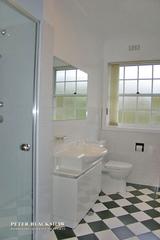 BR5/Flat ensuite (2011-10-18)