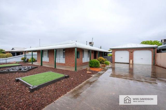 13 Hayes Drive, VIC 3400