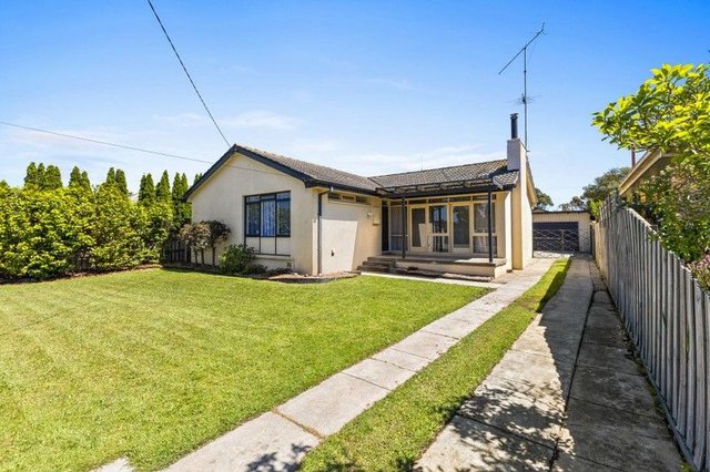 10 Heather Grove, VIC 3844
