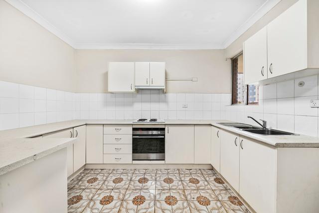 30/11-15 Lyons Street, NSW 2135