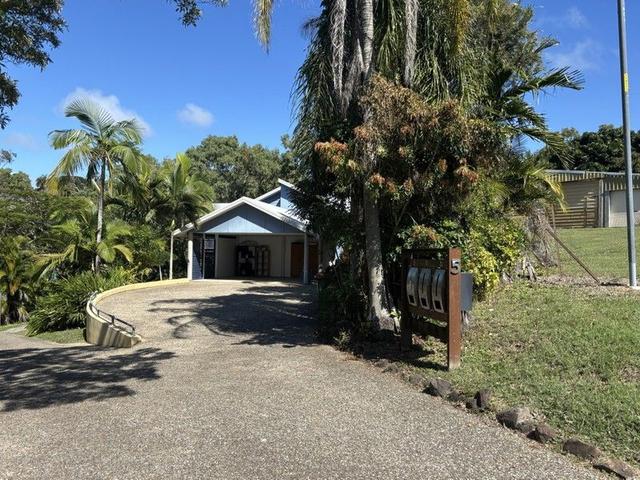 5 Woodlands Drive, QLD 4740