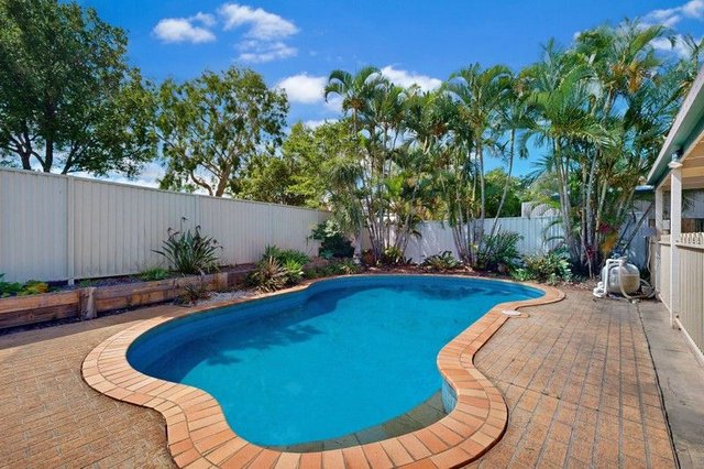 96 Oxford Crescent, QLD 4035