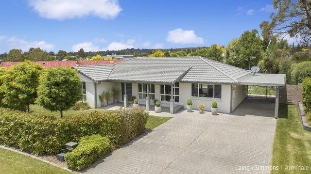 9 Evangalene Crescent, NSW 2350