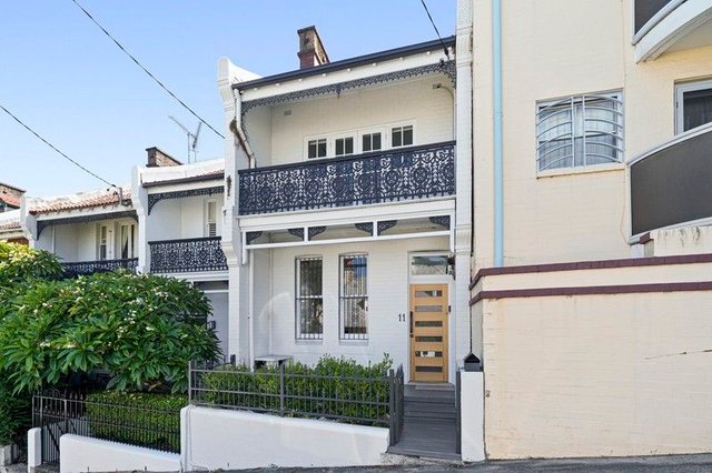 11 West Avenue, NSW 2010