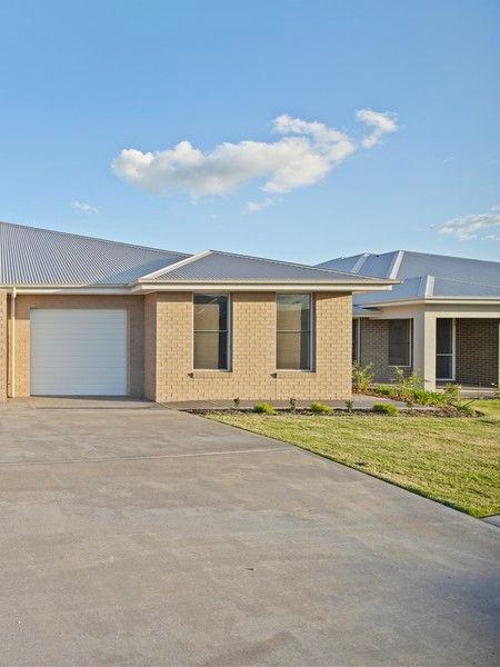 33 Magenta Circuit, NSW 2830