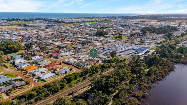 35 Arramall Trail, WA 6180