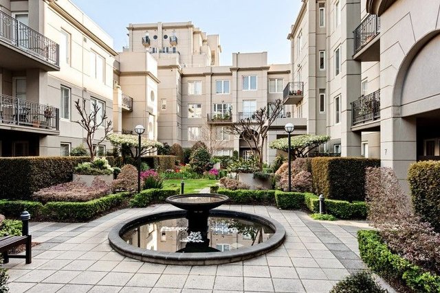 76/190 Albert Street, VIC 3002