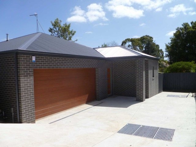 3/8 Leonard Street, VIC 3216