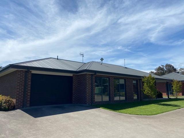 4/14 William Street, VIC 3714